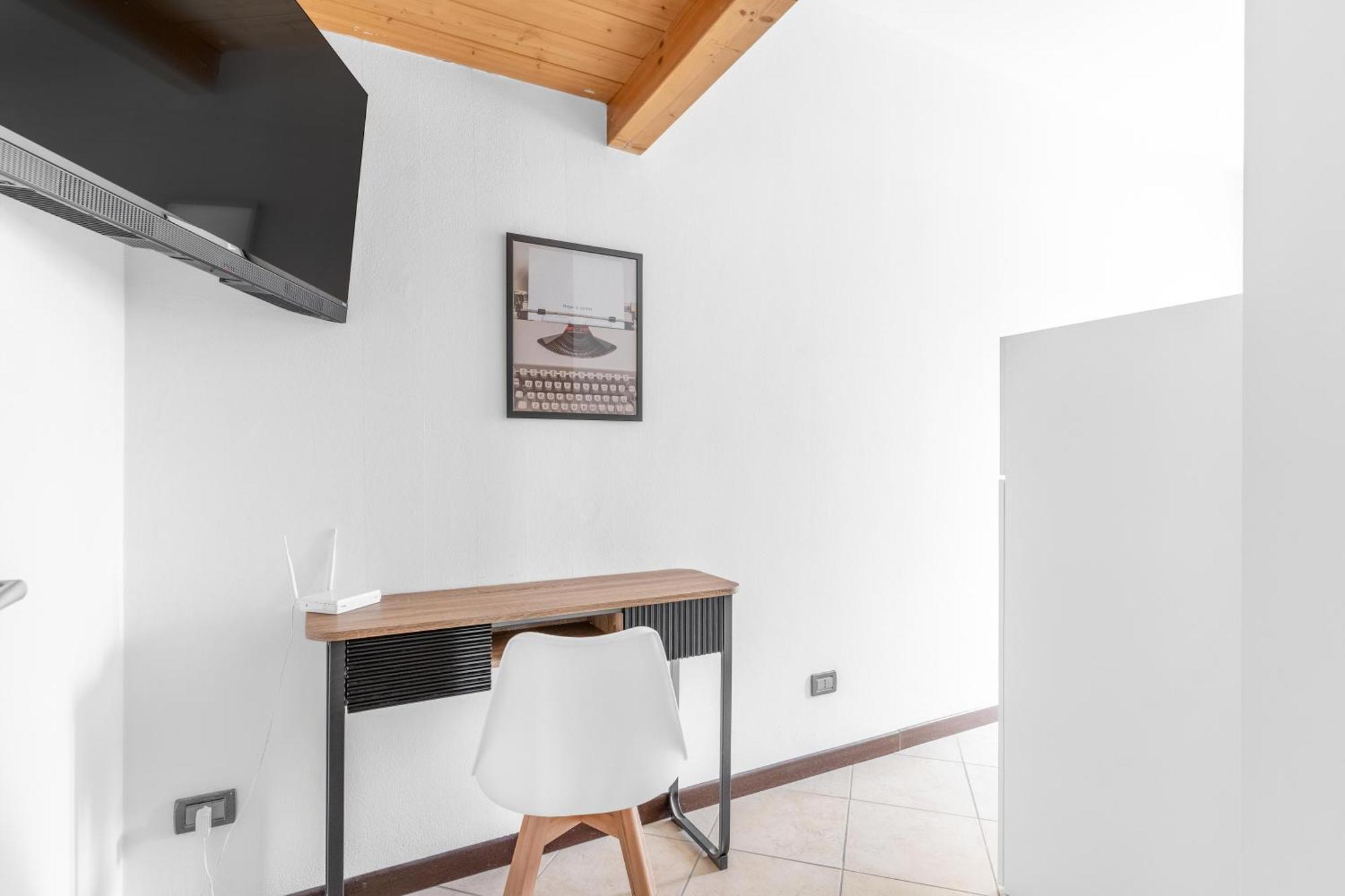 -Free Pool And Parking- Garda House Apartments Castelnuovo del Garda Exterior photo