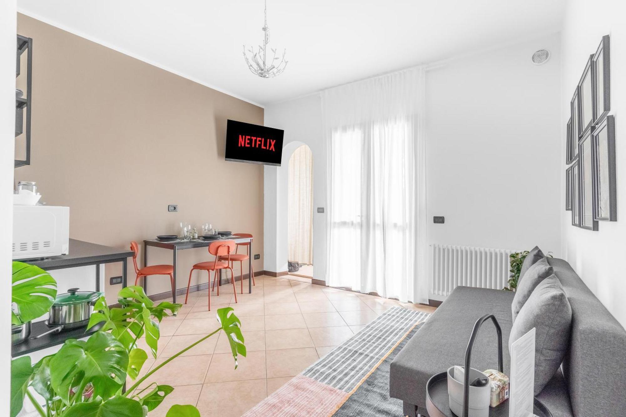 -Free Pool And Parking- Garda House Apartments Castelnuovo del Garda Exterior photo