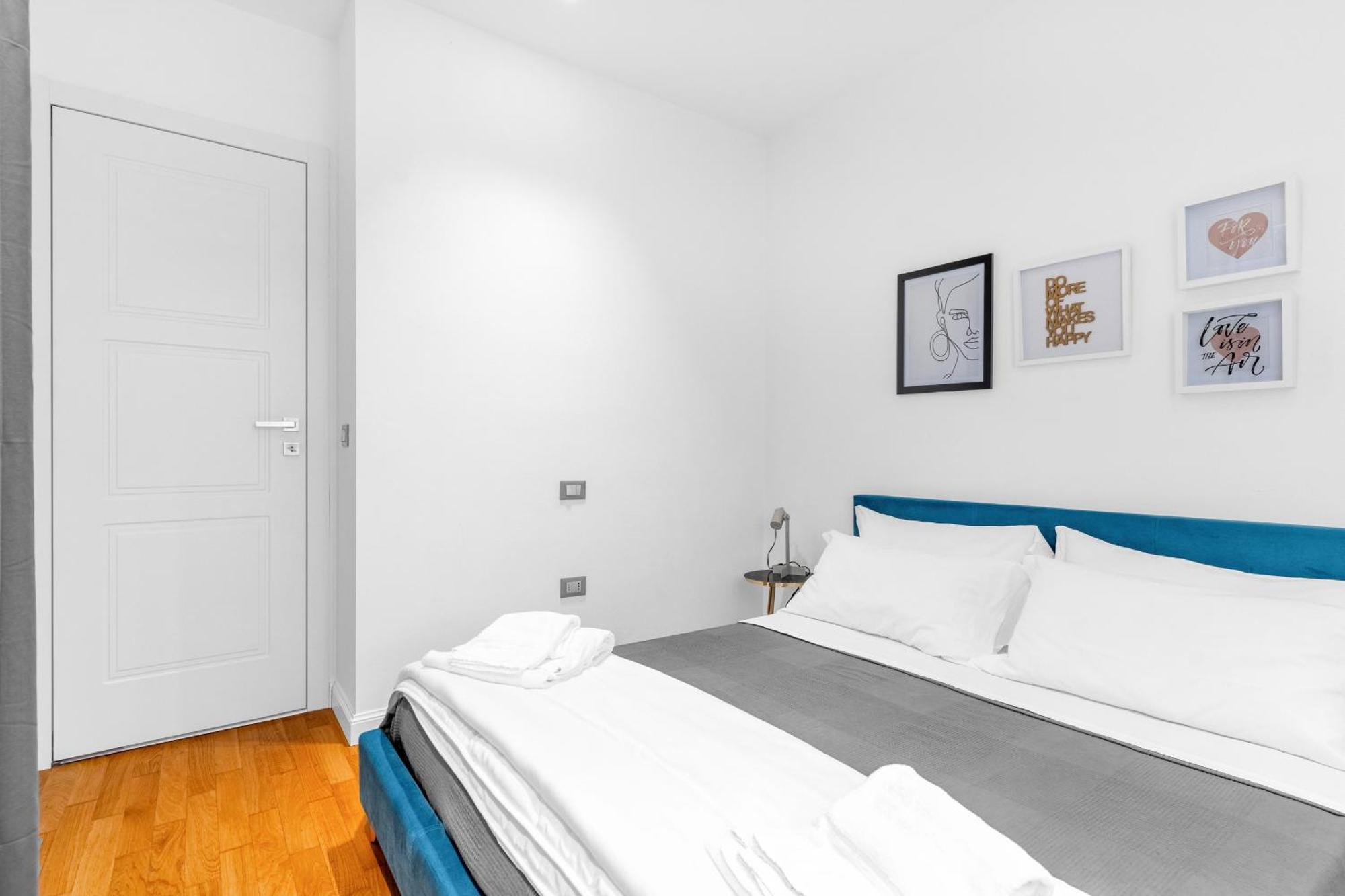 -Free Pool And Parking- Garda House Apartments Castelnuovo del Garda Exterior photo